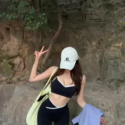 孟芳娜